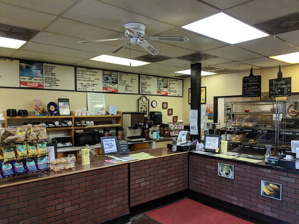 Chicago Bagel & Deli | bakery | 10918 Wurzbach Rd # 132, San Antonio, TX 78230, USA | 2106912245 OR +1 210-691-2245