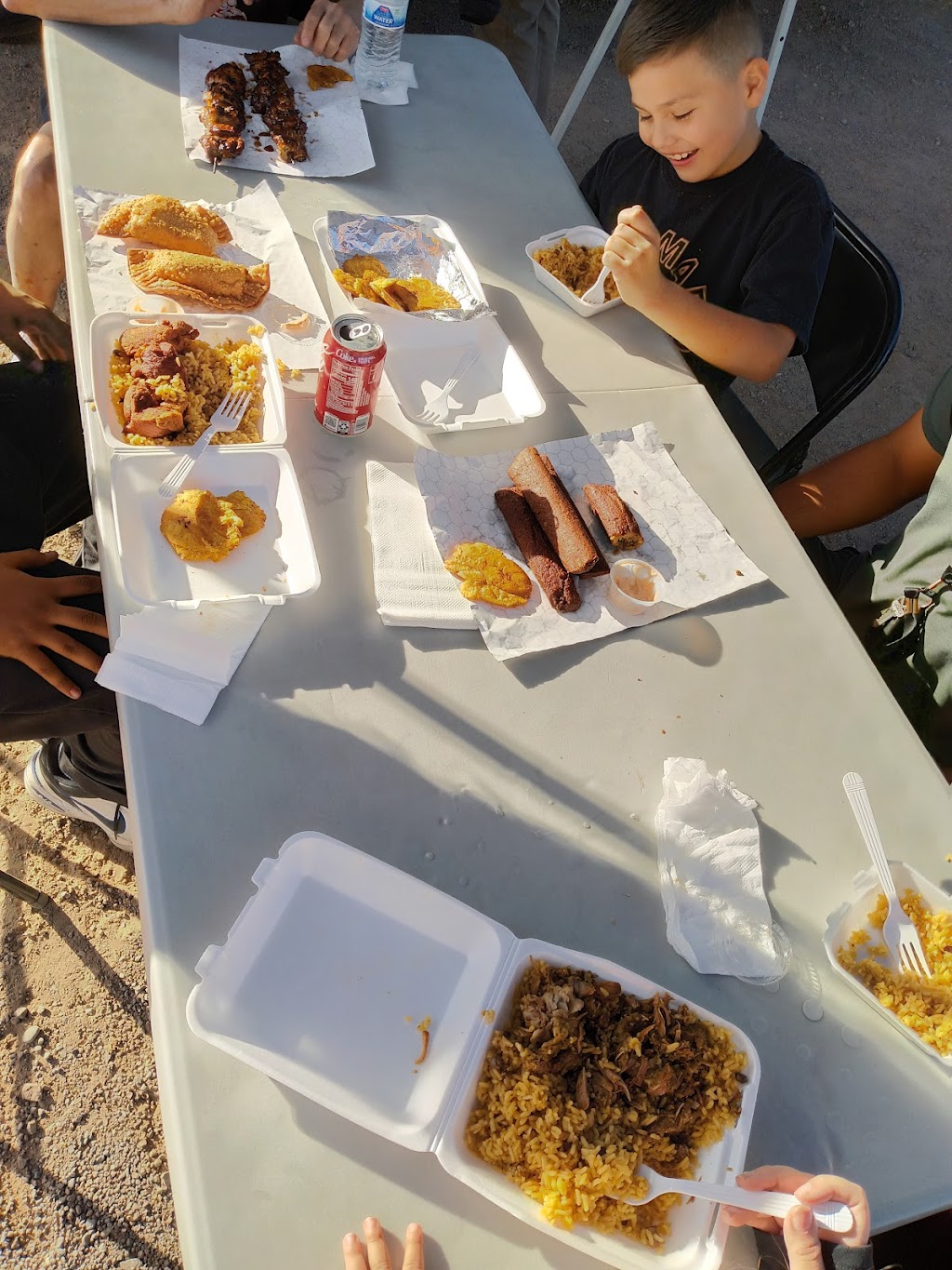 El New Yorican - Puerto Rican Food Truck | restaurant | 2610 E Valle Vista Rd, Phoenix, AZ 85053, USA | 6023913056 OR +1 602-391-3056