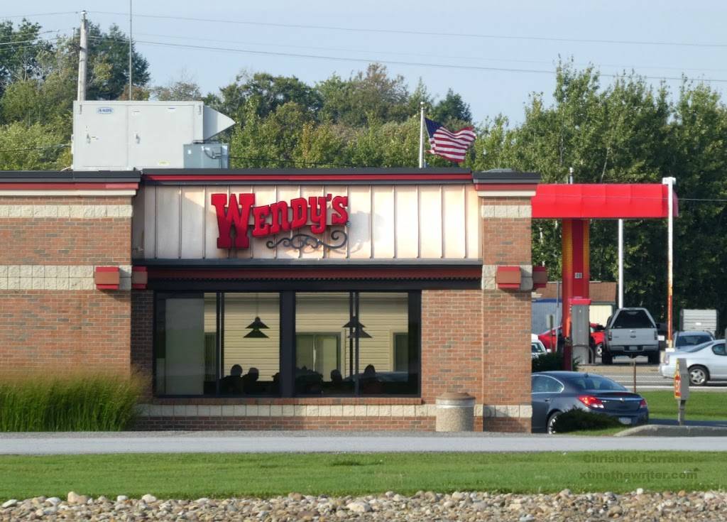 Wendys | restaurant | 102 Washington Towne Blvd, Edinboro, PA 16412, USA | 8147342921 OR +1 814-734-2921