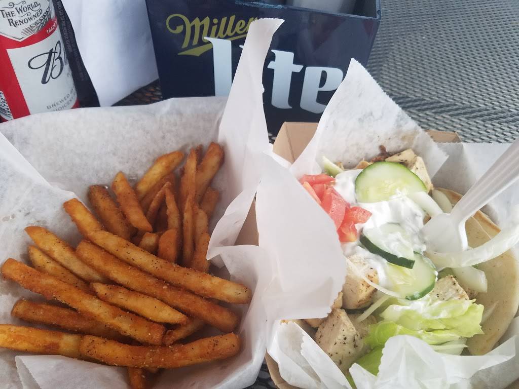 Zambonis Pizza | cafe | 184 7th St W, St Paul, MN 55102, USA | 6512252999 OR +1 651-225-2999