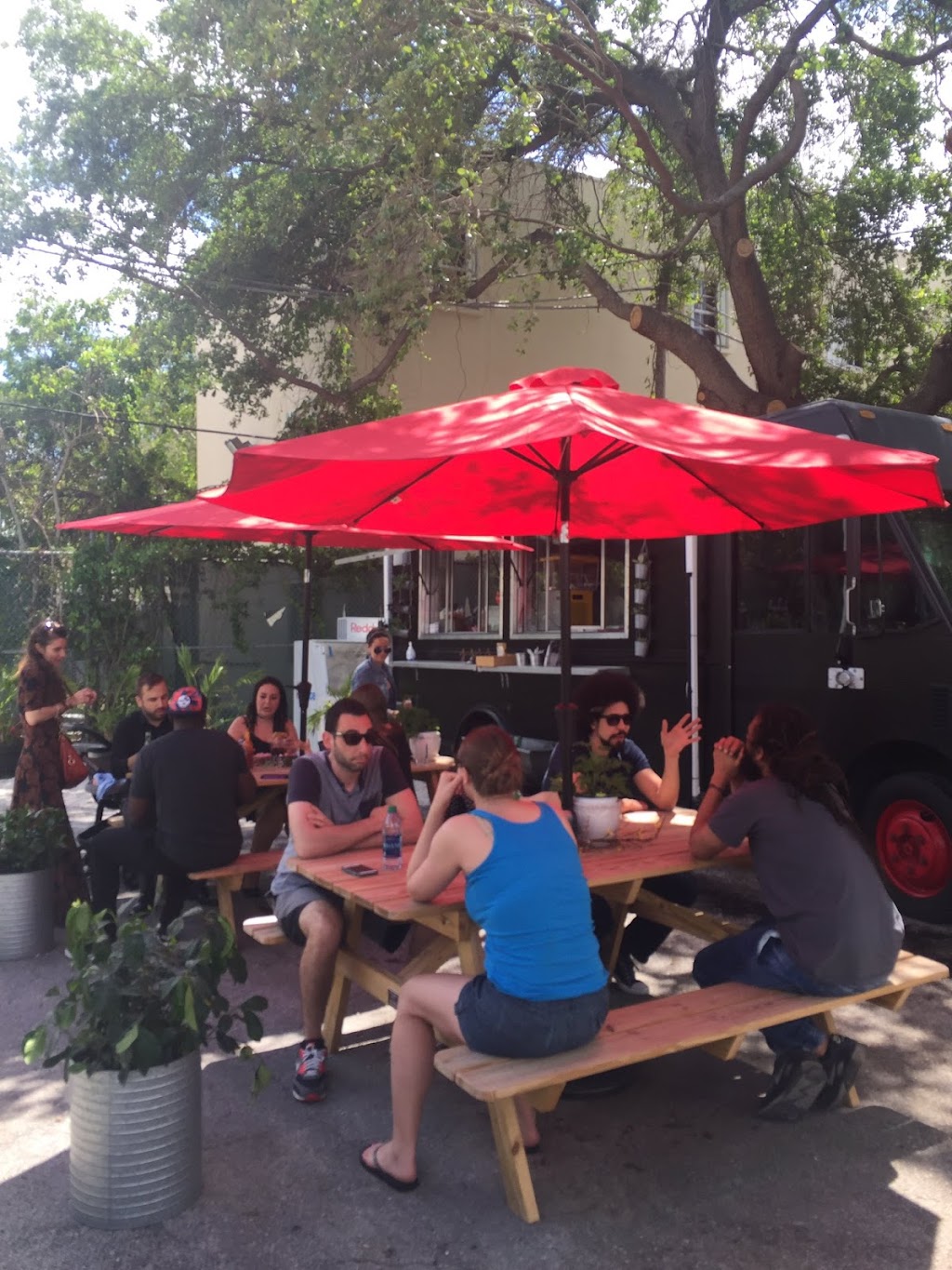 Atlas Meat-Free Deli | restaurant | 98 NE 79th St, Miami, FL 33138, USA | 3053236661 OR +1 305-323-6661