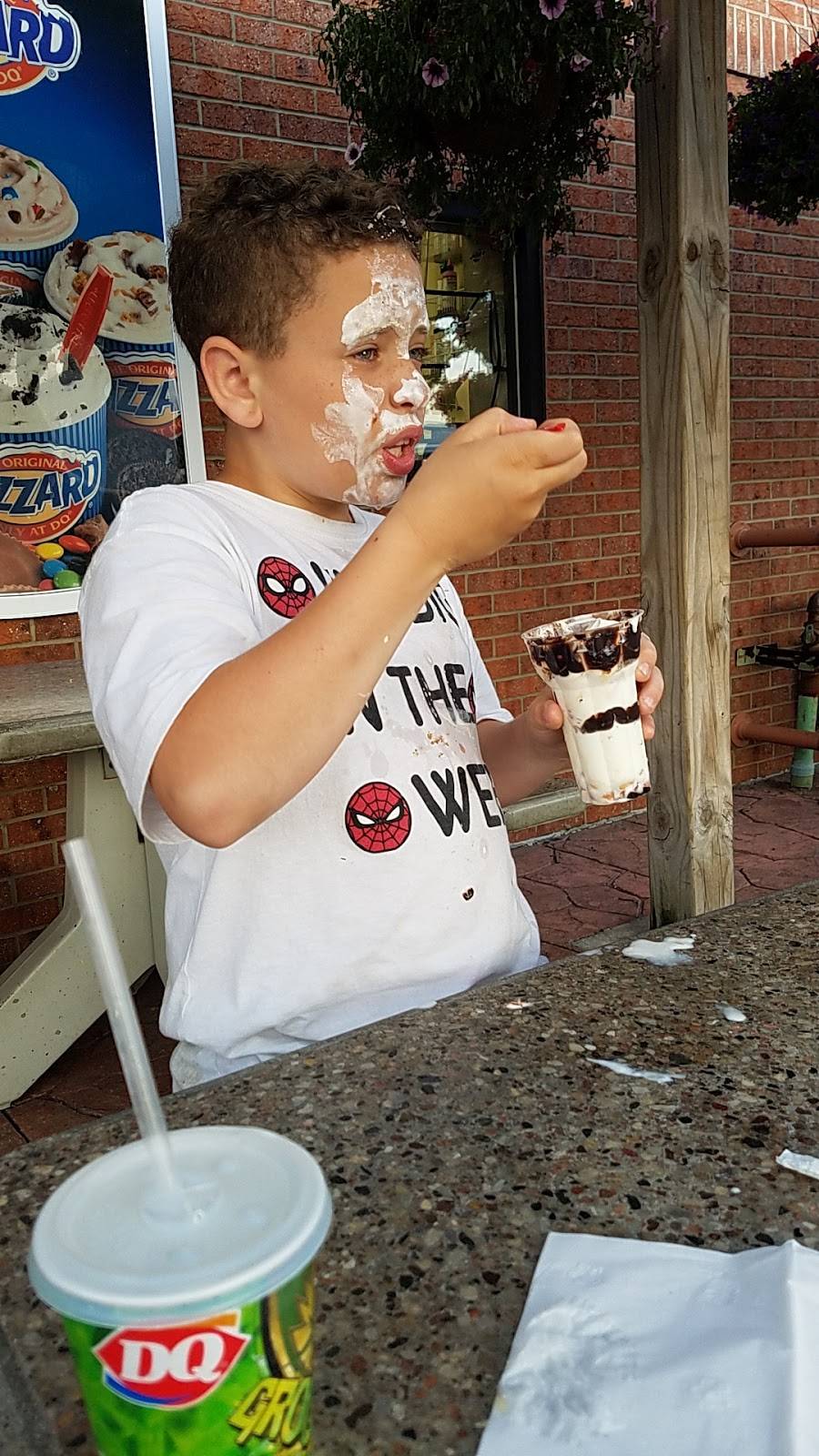 DQ / Orange Julius | restaurant | 260 E Cuyahoga Falls Ave, Akron, OH 44310, USA | 3304343018 OR +1 330-434-3018