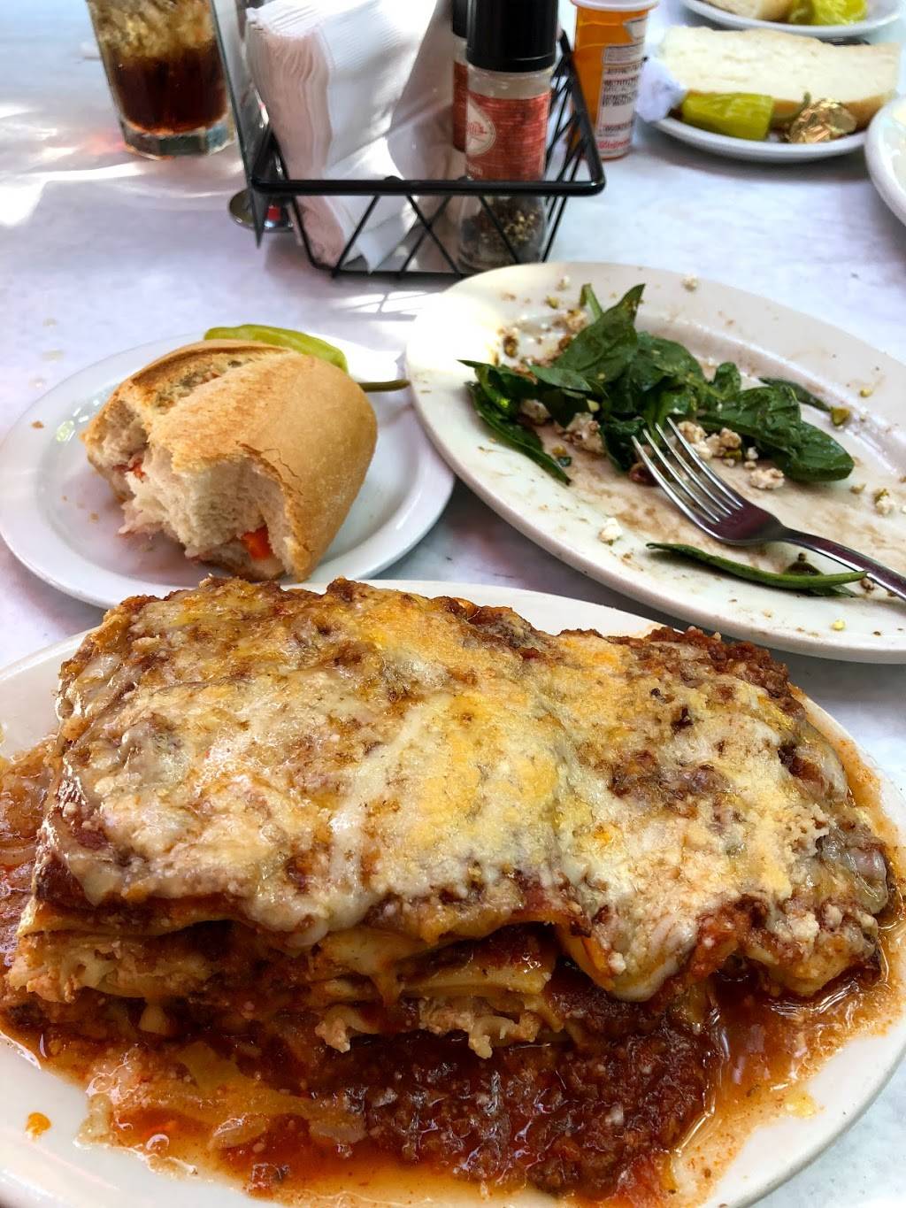 Luigis | meal takeaway | 725 E 19th St, Bakersfield, CA 93305, USA | 6613220926 OR +1 661-322-0926