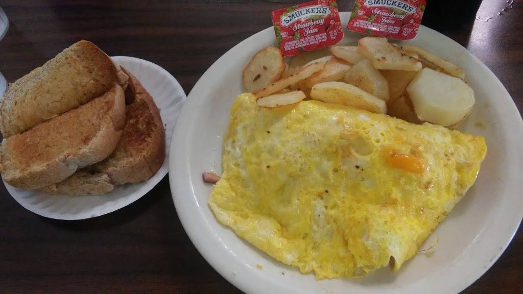 Sheris Restaurant | restaurant | 1150 S State Rd, Ionia, MI 48846, USA | 6165279057 OR +1 616-527-9057