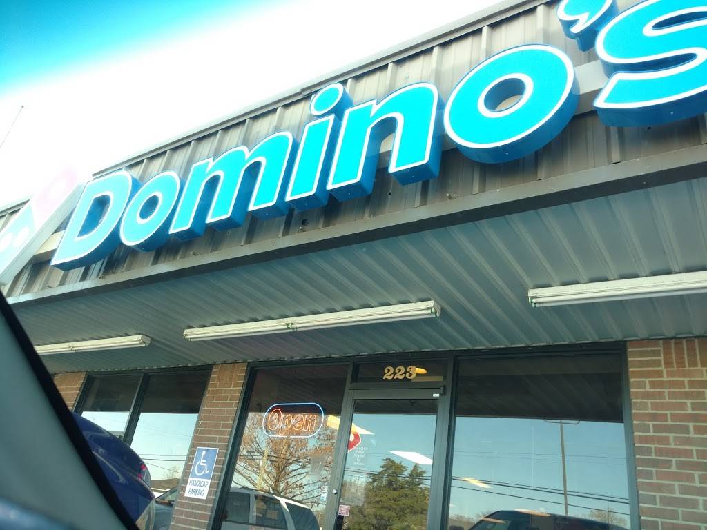 Dominos Pizza | meal delivery | 225 E Gaines St, Lawrenceburg, TN 38464, USA | 9317629800 OR +1 931-762-9800