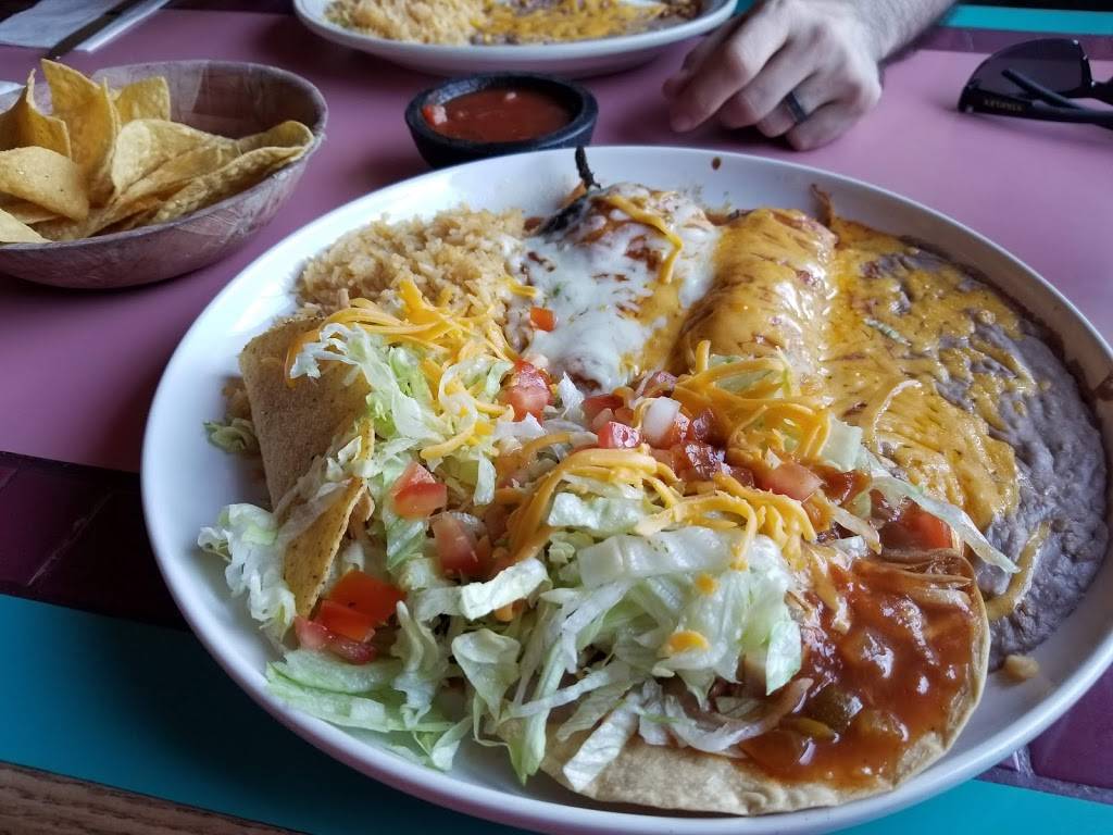 Mazatlan Restaurant | restaurant | 10518 S Tacoma Way, Lakewood, WA 98499, USA | 2535888817 OR +1 253-588-8817