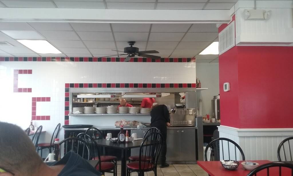 Coachs Corner Diner | restaurant | 7300 Coastal Hwy, Ocean City, MD 21842, USA | 4107232468 OR +1 410-723-2468