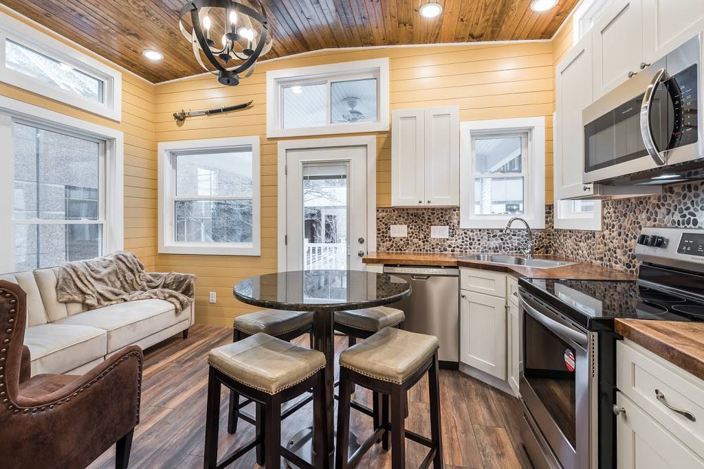 Lees Ford Resort Marina | restaurant | 451 Lees Ford Dock Rd, Nancy, KY 42544, USA | 6066366426 OR +1 606-636-6426