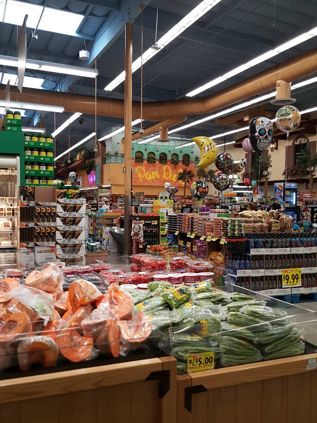 Vallarta Supermarkets | bakery | 18571 Soledad Canyon Rd, Canyon Country, CA 91351, USA | 6613477390 OR +1 661-347-7390