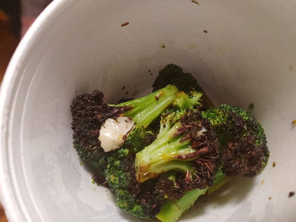 Hooters | restaurant | 1630 E Joppa Rd, Towson, MD 21286, USA | 4107699464 OR +1 410-769-9464