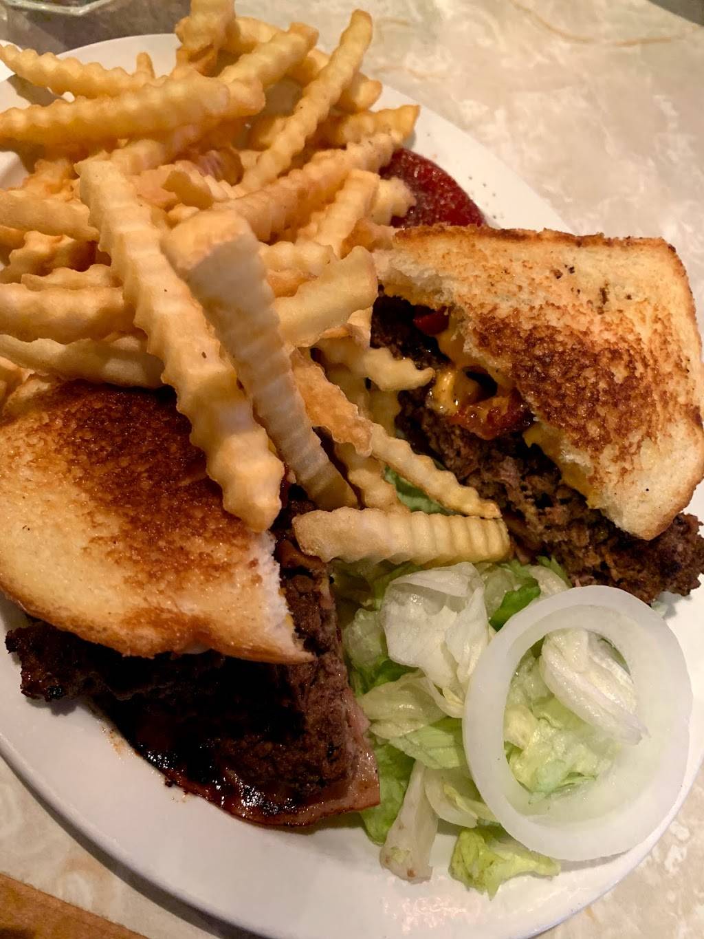 Mulligans Bar & Grill | restaurant | 2791 4th St SE, Mason City, IA 50401, USA | 6414229888 OR +1 641-422-9888