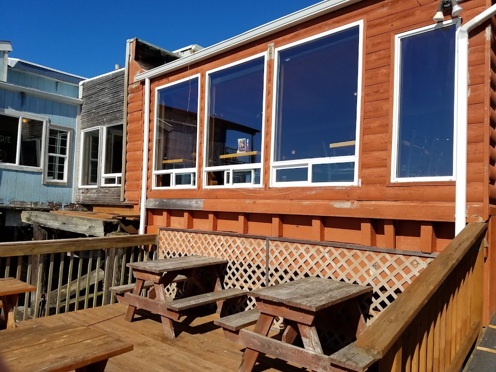 SEADOGS RESTAURANT n LOUNGE | restaurant | 839 SW Bay Blvd., Newport, OR 97365, USA | 5412648205 OR +1 541-264-8205