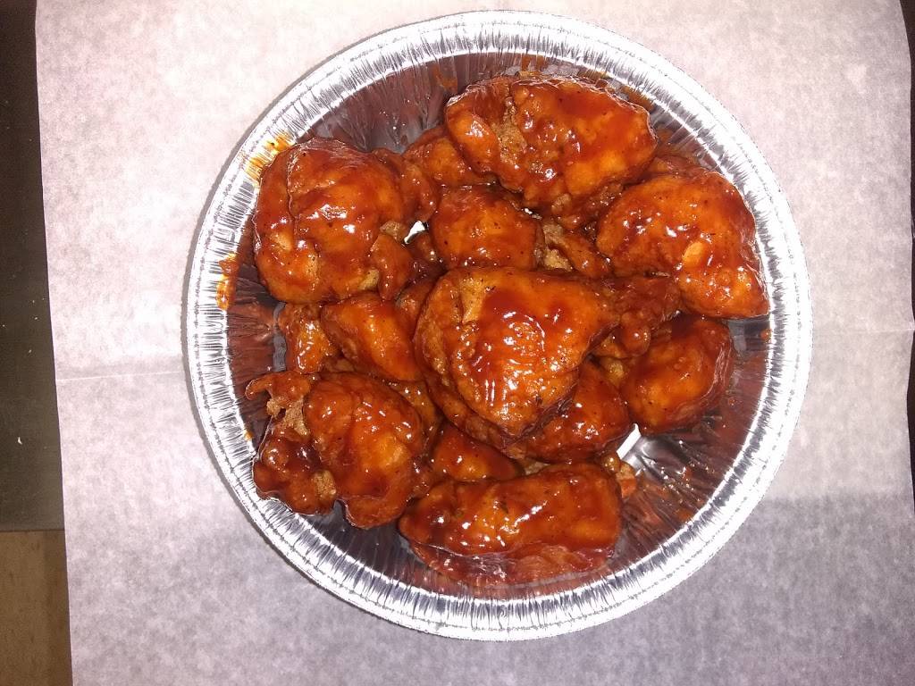 Captain Chicken | restaurant | 4561 Warner Rd, Cleveland, OH 44105, USA | 2169386543 OR +1 216-938-6543