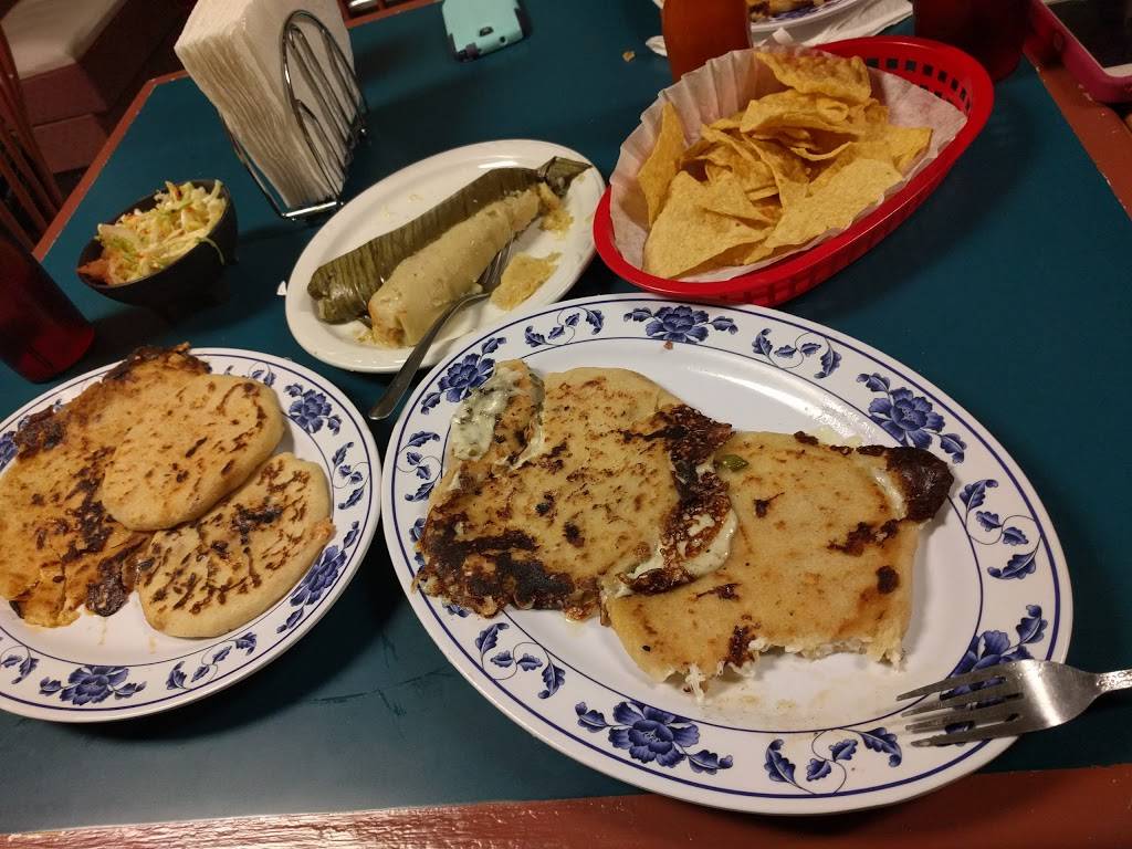 La Salvadoreña | restaurant | 1702 Vinton St, Omaha, NE 68108, USA | 4025022528 OR +1 402-502-2528