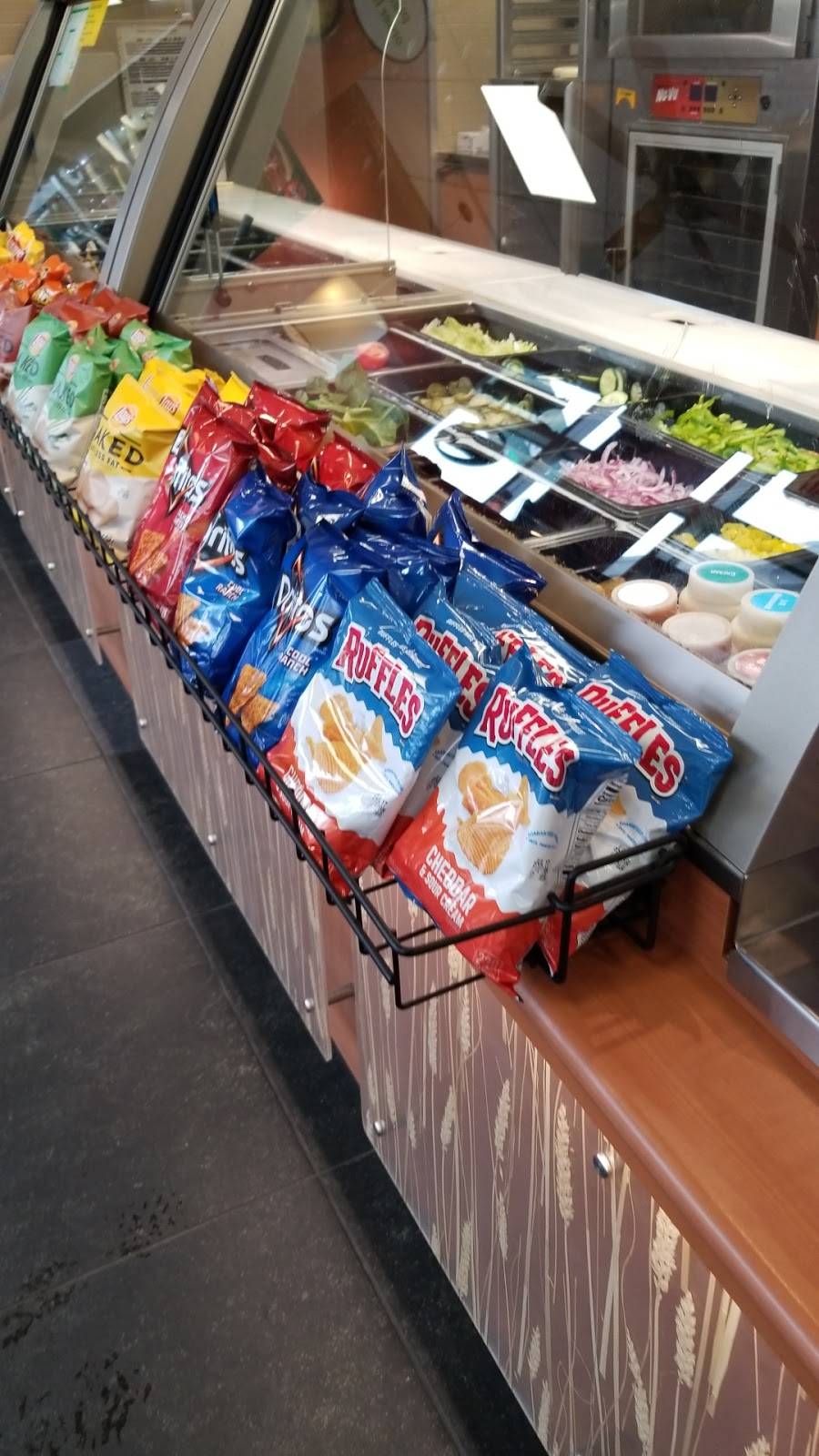 Subway Restaurants | restaurant | 1904 N Western Ave, Chicago, IL 60647, USA | 7733608478 OR +1 773-360-8478