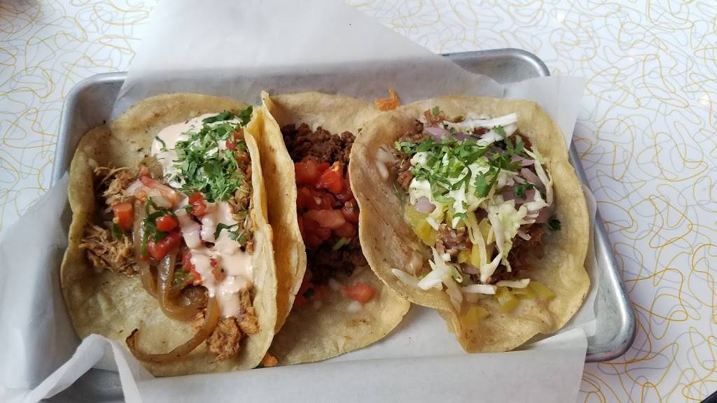 Vida Mexican Kitchen y Cantina | restaurant | 210 E Trade St, Charlotte, NC 28202, USA | 7049718432 OR +1 704-971-8432