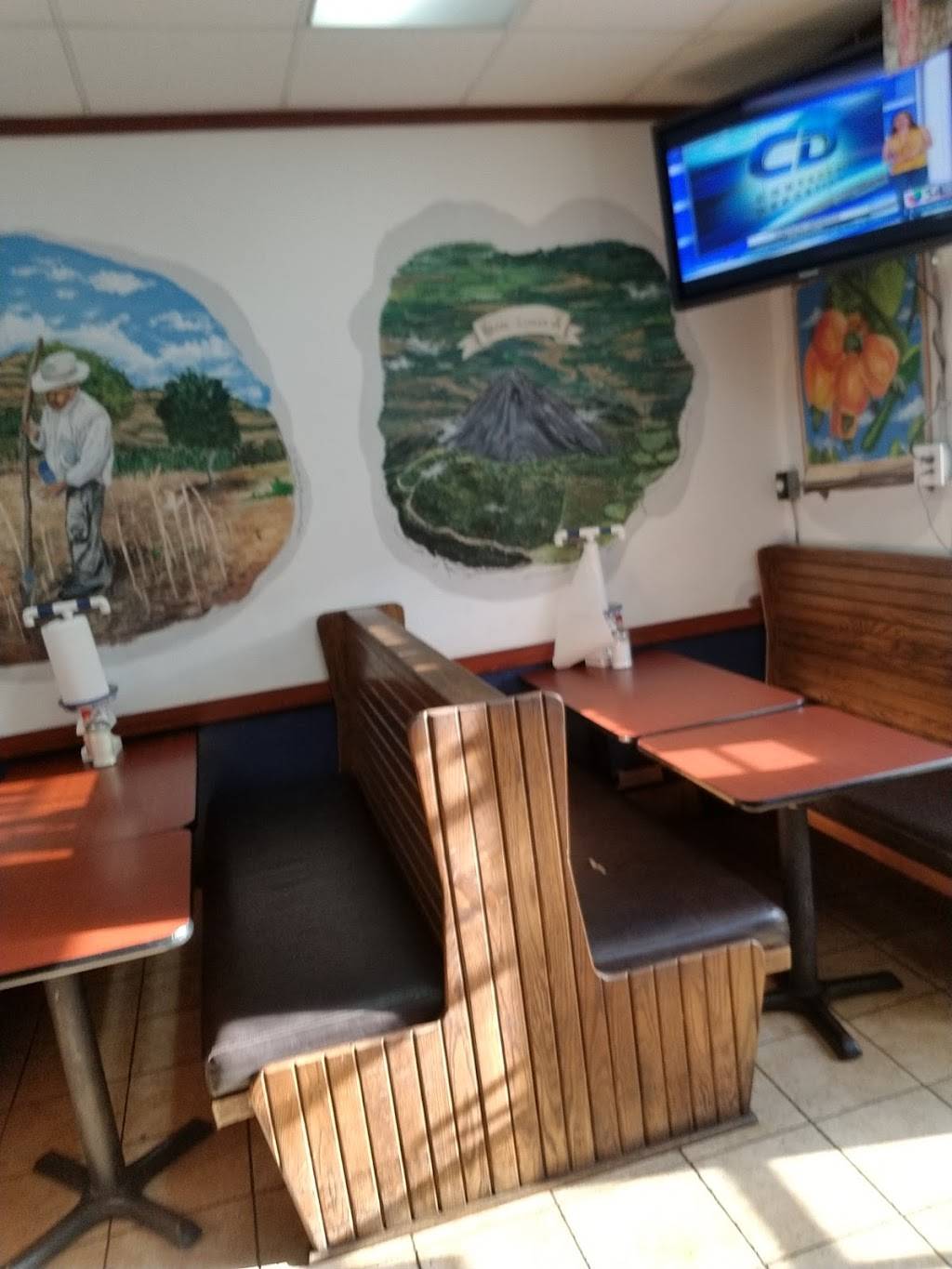 Pupuseria El Chalet | restaurant | 8689 Sierra Ave c, Fontana, CA 92335, USA | 9093579949 OR +1 909-357-9949