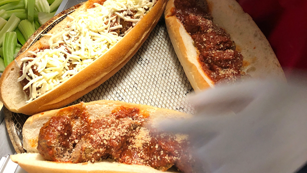 Anne Marie’s pizza and sub company | restaurant | 2313 N Federal Hwy, Pompano Beach, FL 33064, USA | 9548896600 OR +1 954-889-6600