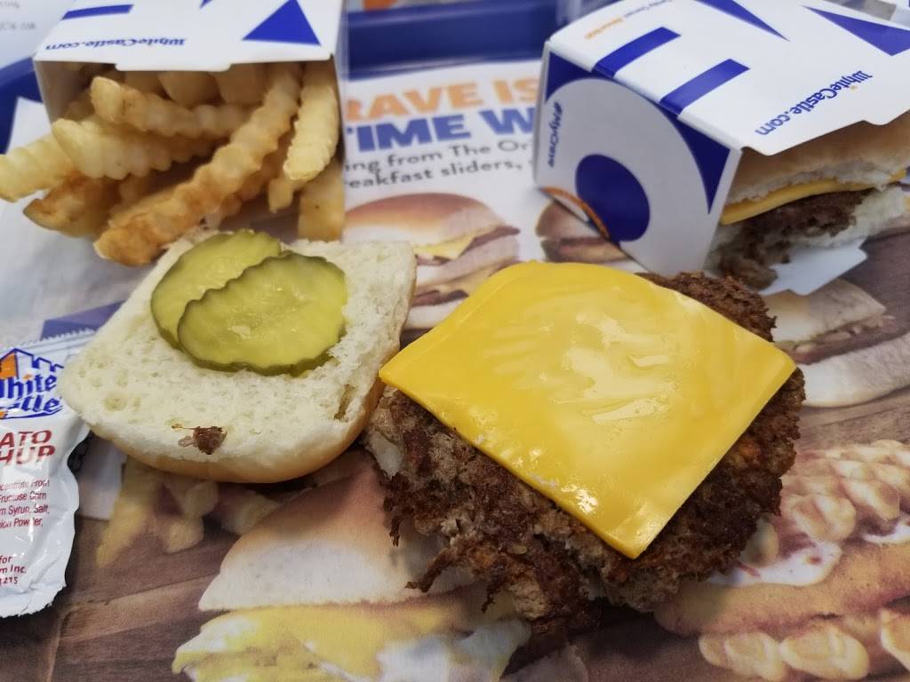 White Castle | restaurant | 490 Sunrise Hwy, Lynbrook, NY 11563, USA | 5165938542 OR +1 516-593-8542