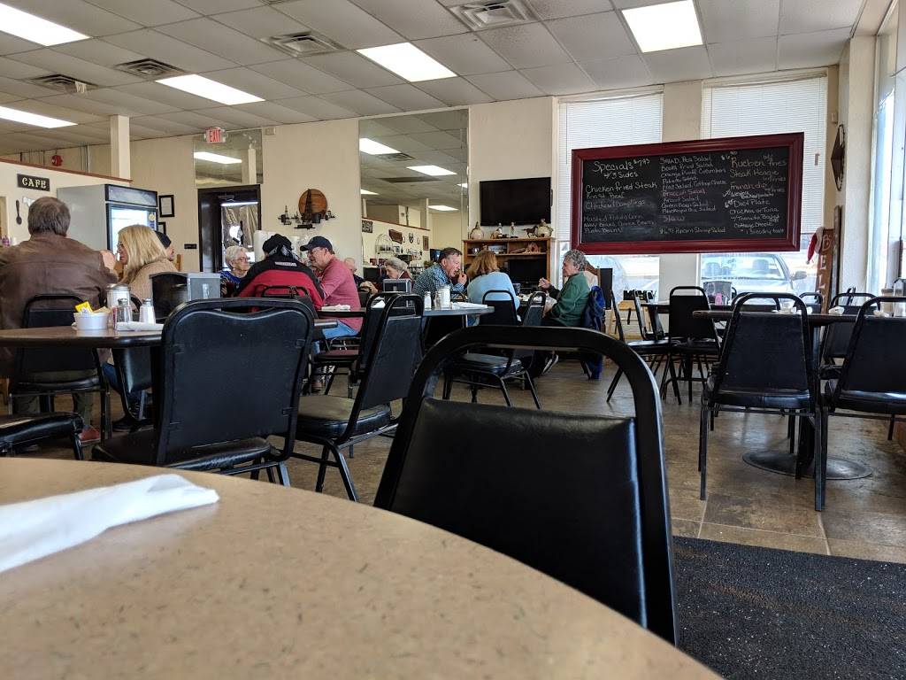 Virginias Place | restaurant | 100 E 15th St, Edmond, OK 73013, USA | 4056975343 OR +1 405-697-5343