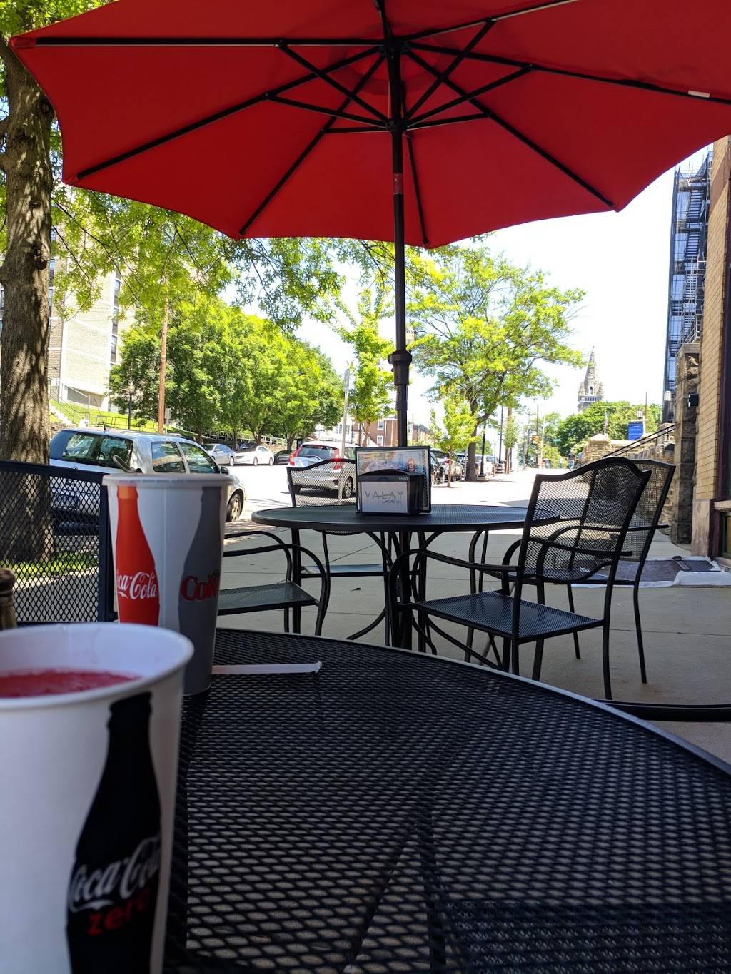 Tony & Joes Pizzeria | meal delivery | 201 Fayette St, Conshohocken, PA 19428, USA | 6108251160 OR +1 610-825-1160