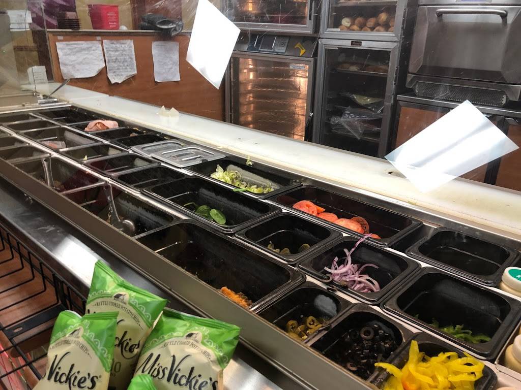 Subway | meal takeaway | 10300 East, E State Rte 350, Raytown, MO 64138, USA | 8163584777 OR +1 816-358-4777