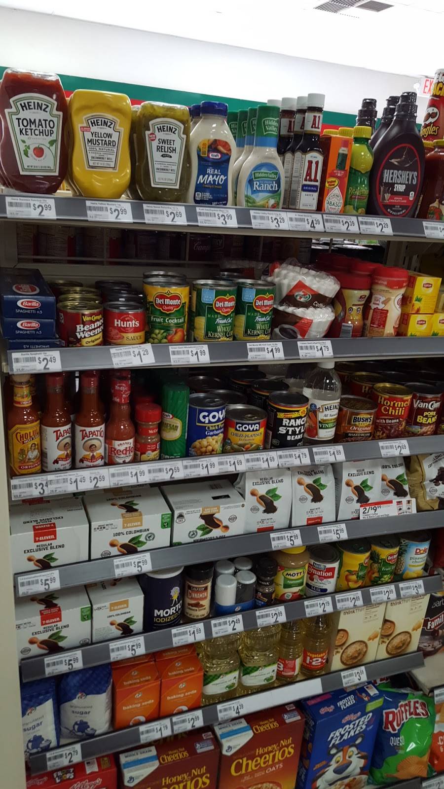 7-Eleven | bakery | 102 W Kaufman St, Rockwall, TX 75087, USA | 9727716192 OR +1 972-771-6192