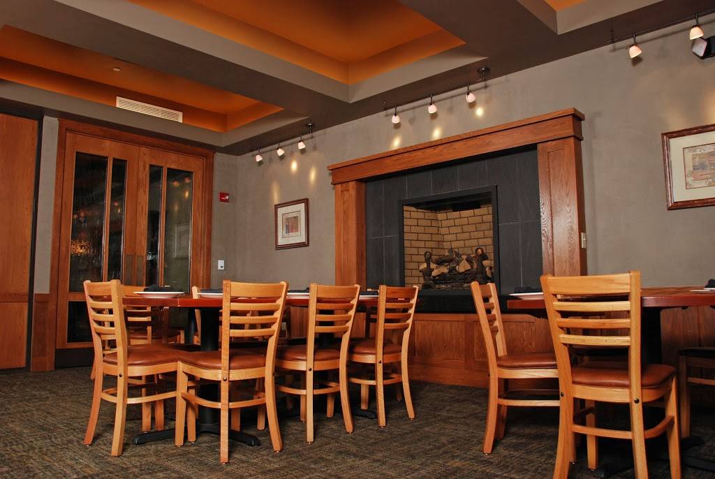FireWorks Restaurant | restaurant | 5750 S 86th St #6053, Lincoln, NE 68526, USA | 4024345644 OR +1 402-434-5644