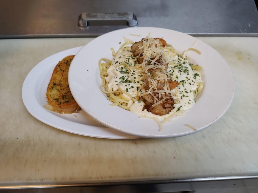 Midvale Station | restaurant | 1550 Missouri Valley Rd, Riverton, WY 82501, USA | 3078569911 OR +1 307-856-9911