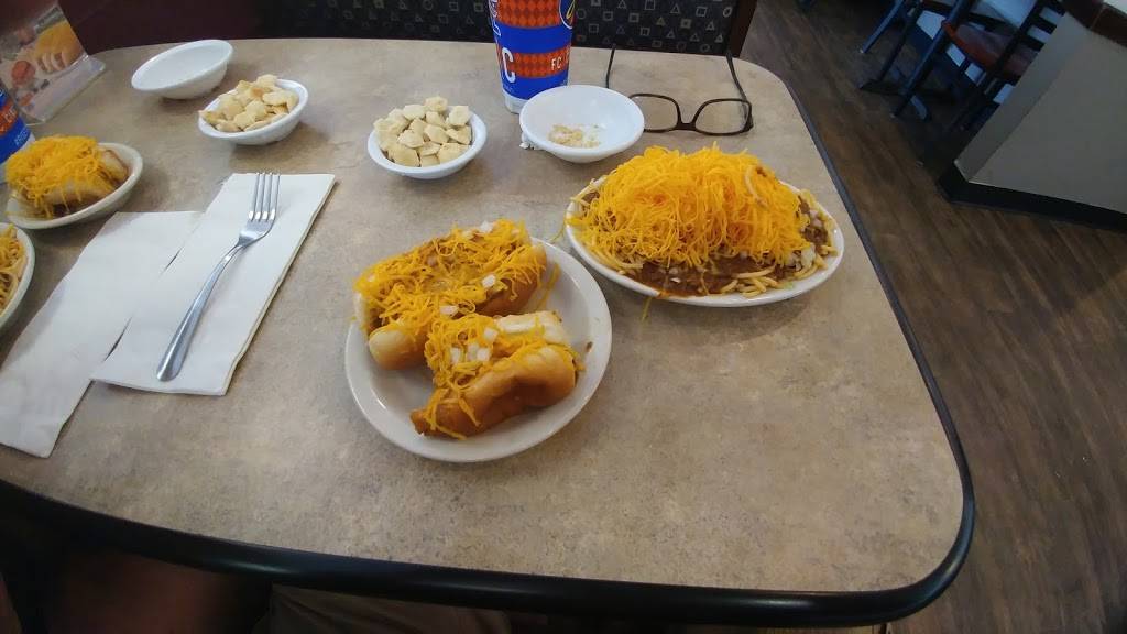 Skyline Chili | restaurant | 1180 Kemper Meadow Dr, Cincinnati, OH 45240, USA | 5138513929 OR +1 513-851-3929