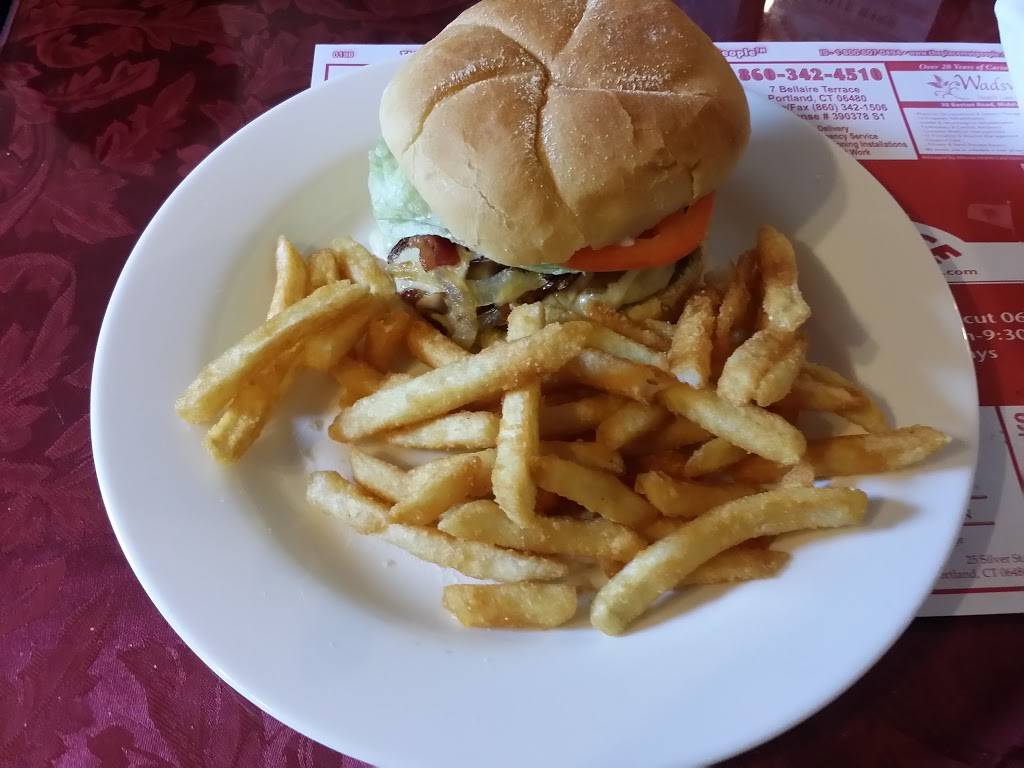 Pizza Palace | restaurant | 725 S Main St, Middletown, CT 06457, USA | 8603464887 OR +1 860-346-4887