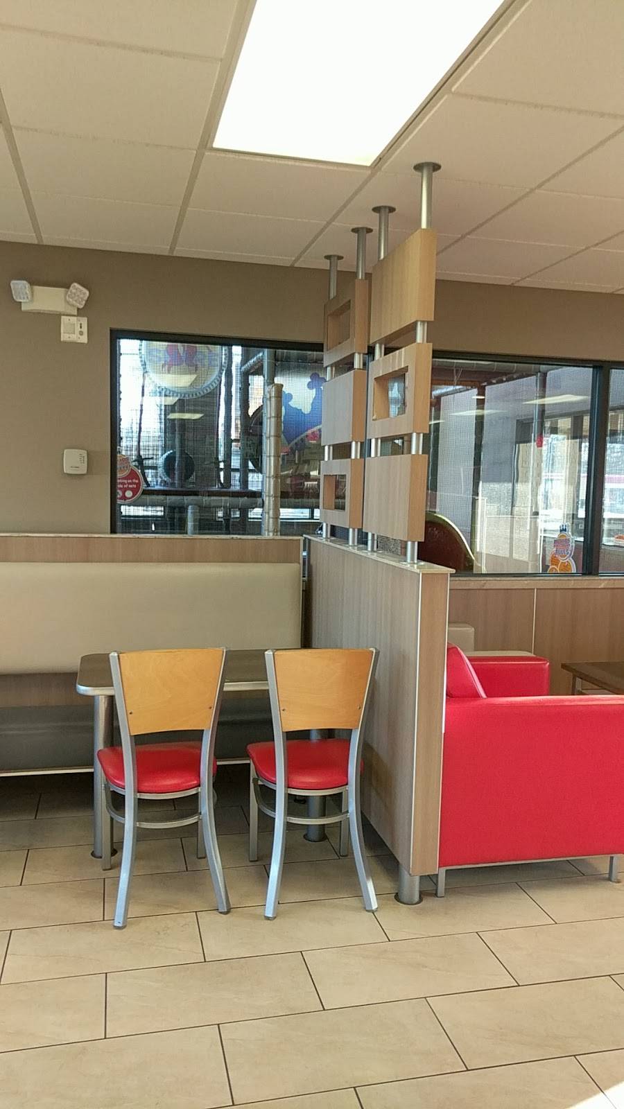 Burger King | restaurant | 983 E Main St, Ravenna, OH 44266, USA | 3302964958 OR +1 330-296-4958