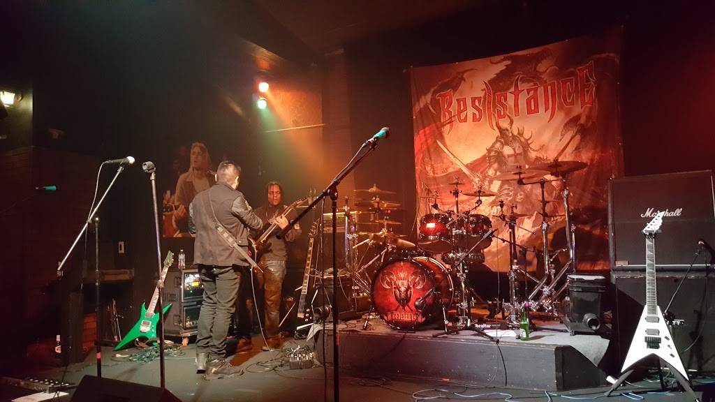 Malones | restaurant | 604 E Dyer Rd, Santa Ana, CA 92705, USA | 7149796000 OR +1 714-979-6000