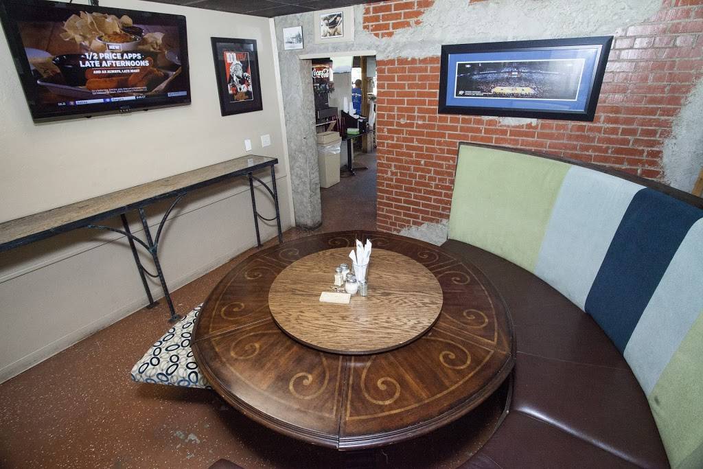 Falcones Pizzeria | restaurant | 6705 N May Ave, Oklahoma City, OK 73116, USA | 4052422222 OR +1 405-242-2222