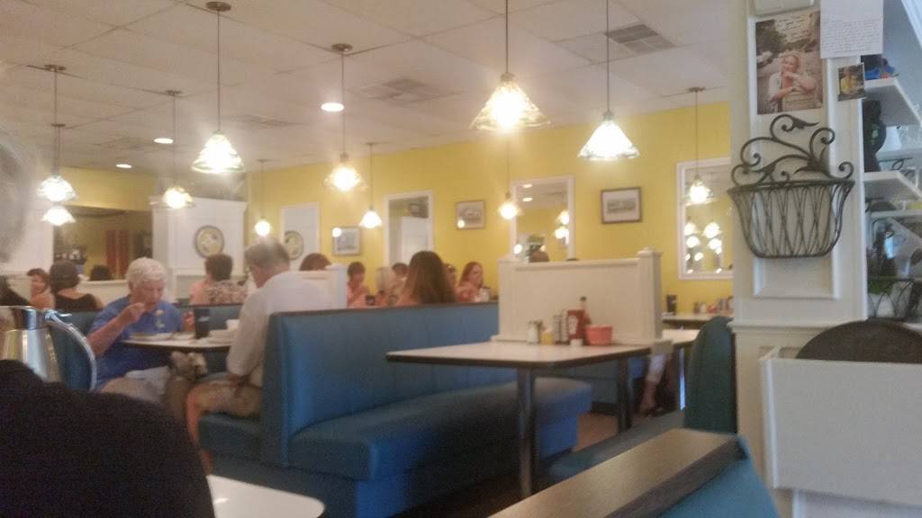 Lemon Tree | restaurant | 3125 Ocean Dr, Vero Beach, FL 32963, USA | 7722310858 OR +1 772-231-0858