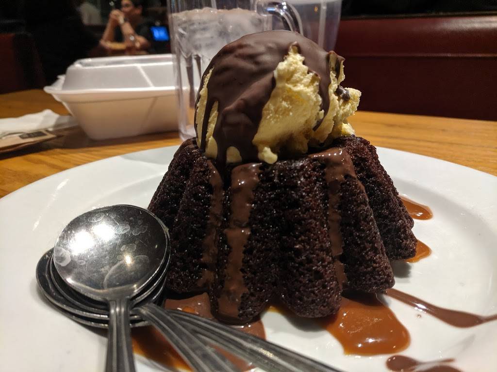 Chilis Grill & Bar | restaurant | 7717 W Bell Rd, Peoria, AZ 85382, USA | 6239795850 OR +1 623-979-5850