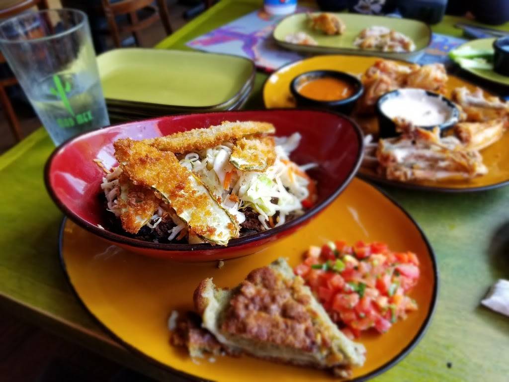 Mad Mex | restaurant | 7905 McKnight Rd, Pittsburgh, PA 15237, USA | 4123665656 OR +1 412-366-5656