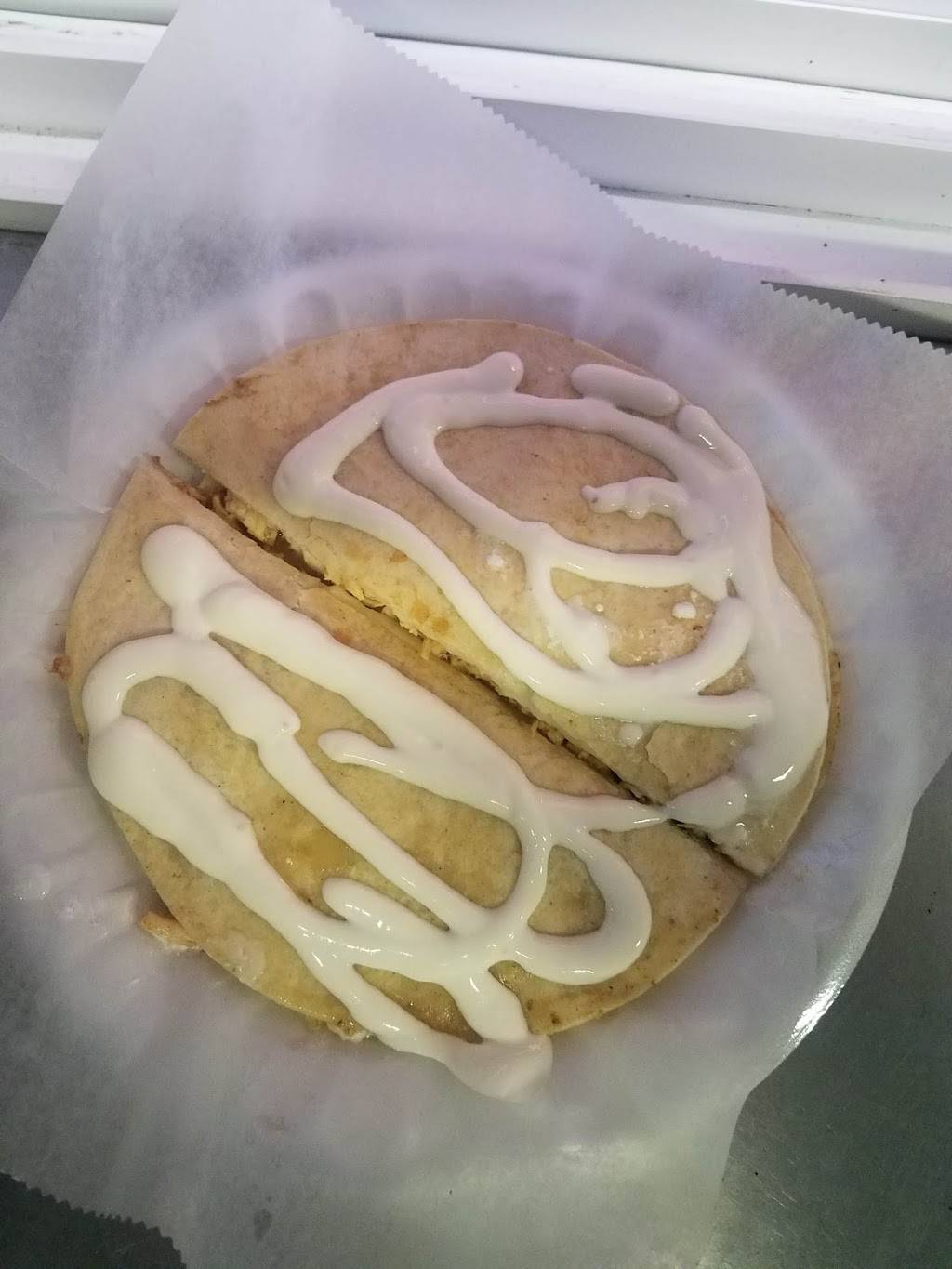 Restaurant & Deli Antojitos El Caribe Mix | restaurant | 1077 Huntingdon Ave, Waterbury, CT 06704, USA | 2037579699 OR +1 203-757-9699