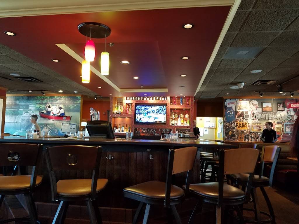 Applebees Grill + Bar | restaurant | 11900 Iron Bridge Plaza, Chester, VA 23831, USA | 8047784722 OR +1 804-778-4722