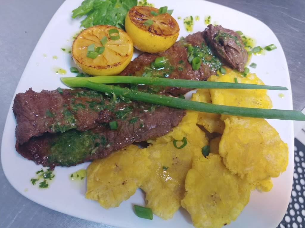 Room 1701 Restaurant Lounge | restaurant | 1701 W Waters Ave, Tampa, FL 33604, USA | 8134665886 OR +1 813-466-5886