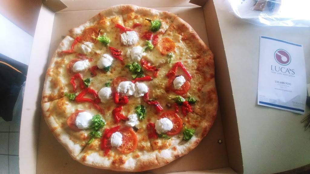 Lucas New York Style Pizza | restaurant | 3451 Darrow Rd, Stow, OH 44224, USA | 3306889595 OR +1 330-688-9595