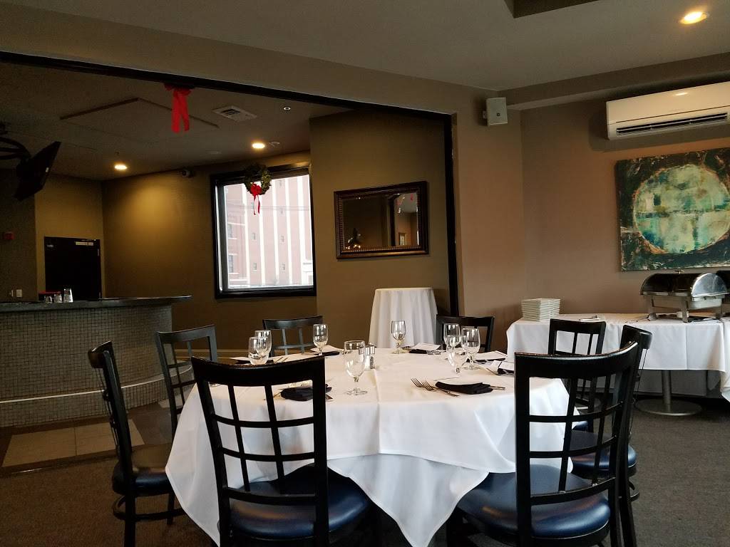 Blue Hill Tavern | restaurant | 938 S Conkling St, Baltimore, MD 21224, USA | 4433889363 OR +1 443-388-9363