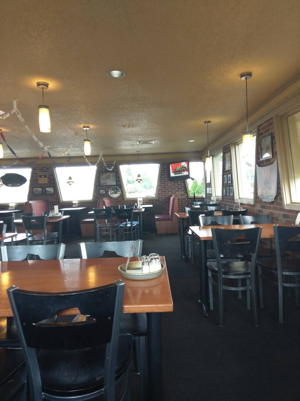 Pizza Hut | restaurant | 3425 Secor Rd, Toledo, OH 43606, USA | 4195363336 OR +1 419-536-3336