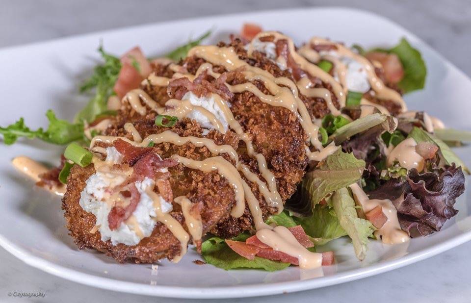 The Social on Friendly | restaurant | 1617 W Friendly Ave, Greensboro, NC 27403, USA | 3369380070 OR +1 336-938-0070