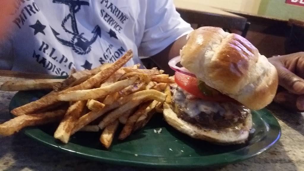 MVP Sports Bar and Grille | restaurant | 6923 Plainfield Rd, Cincinnati, OH 45236, USA | 5137941400 OR +1 513-794-1400