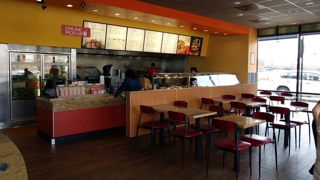 Panda Express | meal takeaway | 1730 W Fullerton Ave, Chicago, IL 60614, USA | 7739356128 OR +1 773-935-6128