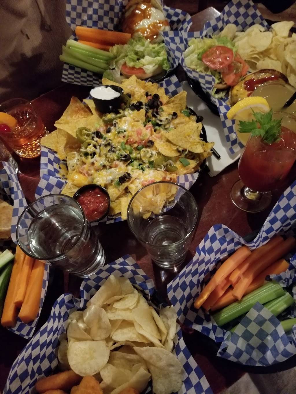 The Queens Pub | restaurant | 87 Union St W, Kingston, ON K7L 2N9, Canada | 6135332740 OR +1 613-533-2740