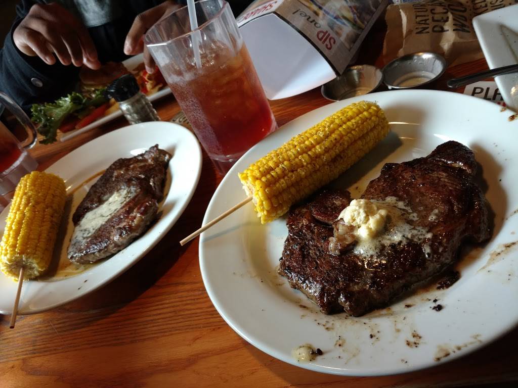 Chilis Grill & Bar | restaurant | 4500 Hardy St, Hattiesburg, MS 39402, USA | 6012961131 OR +1 601-296-1131