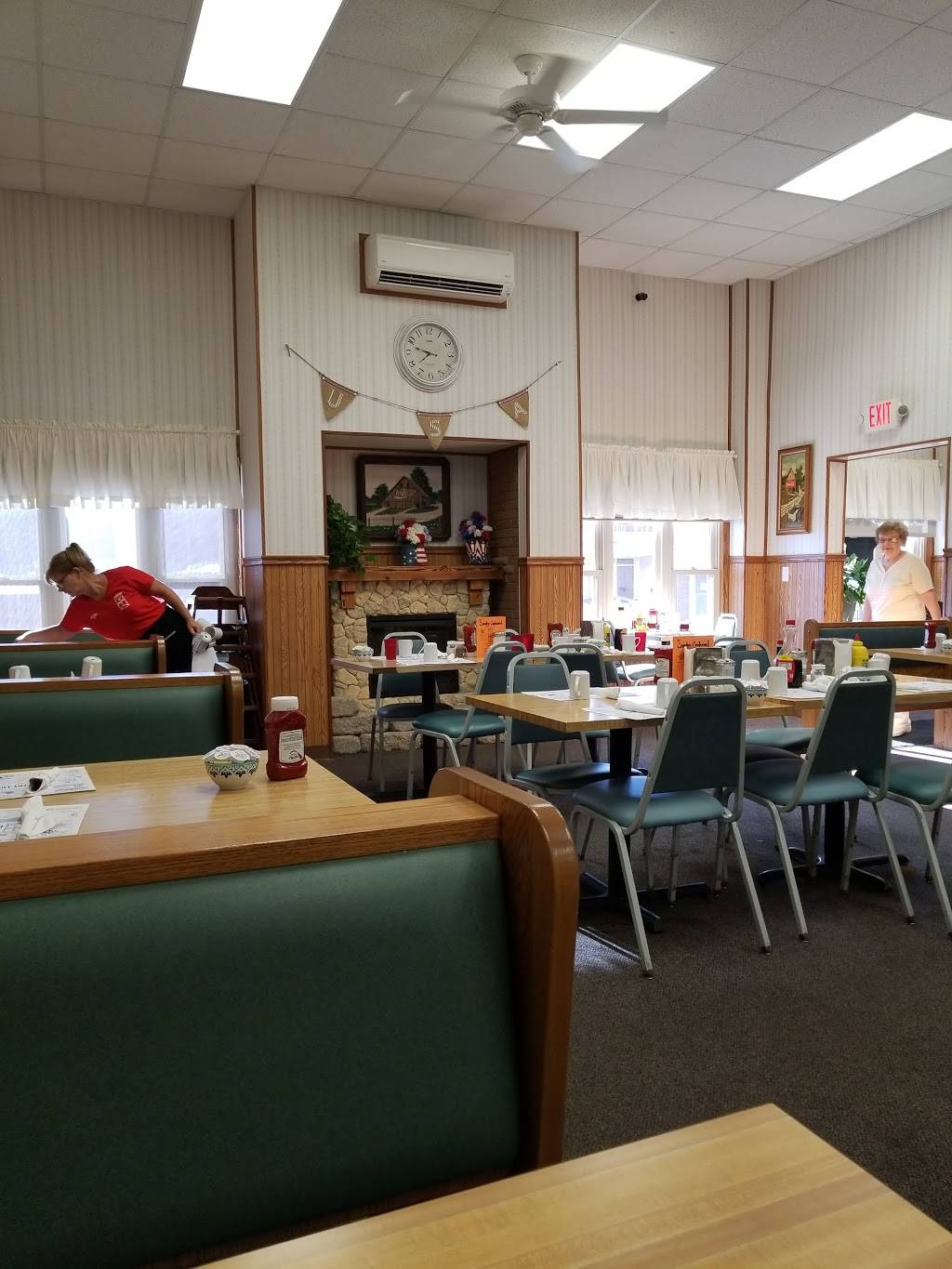 Country Cupboard | restaurant | 124 S Vermillion St, Streator, IL 61364, USA | 8156725885 OR +1 815-672-5885