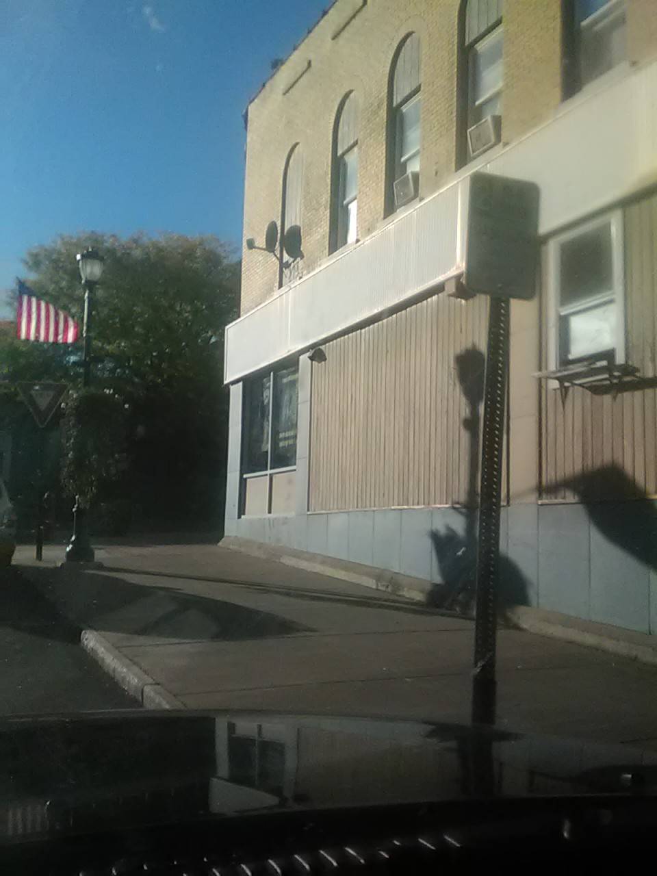 Stoneys Pizzeria | meal delivery | 1 Canal St, Lyons, NY 14489, USA | 3159460000 OR +1 315-946-0000